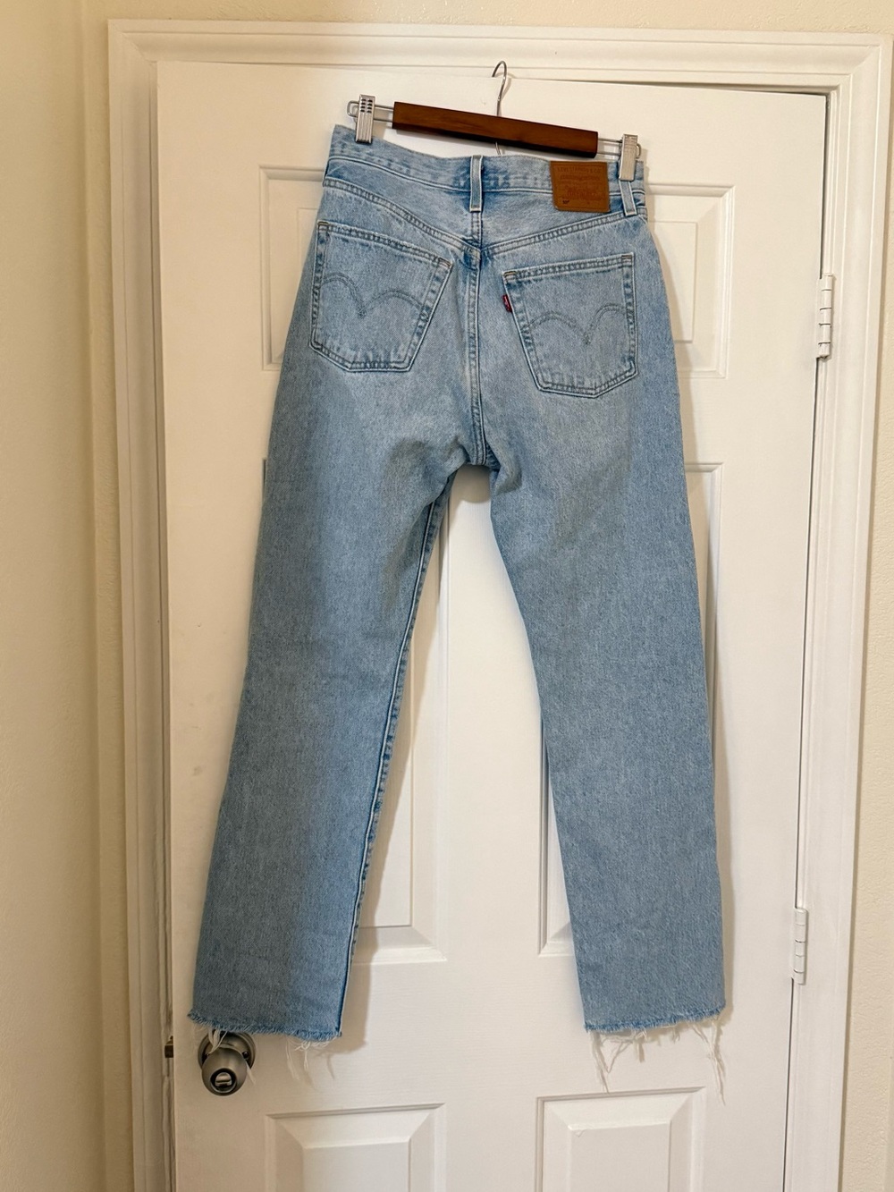 Levi’s Premium 501 Light Wash Studded Rhinestone Denim Jeans 26x30 - Picture 8 of 8